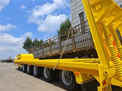3- Axle Low Bed Semi-Trailer brukt i Saudi-Arabia